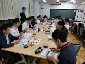 報告会の様子